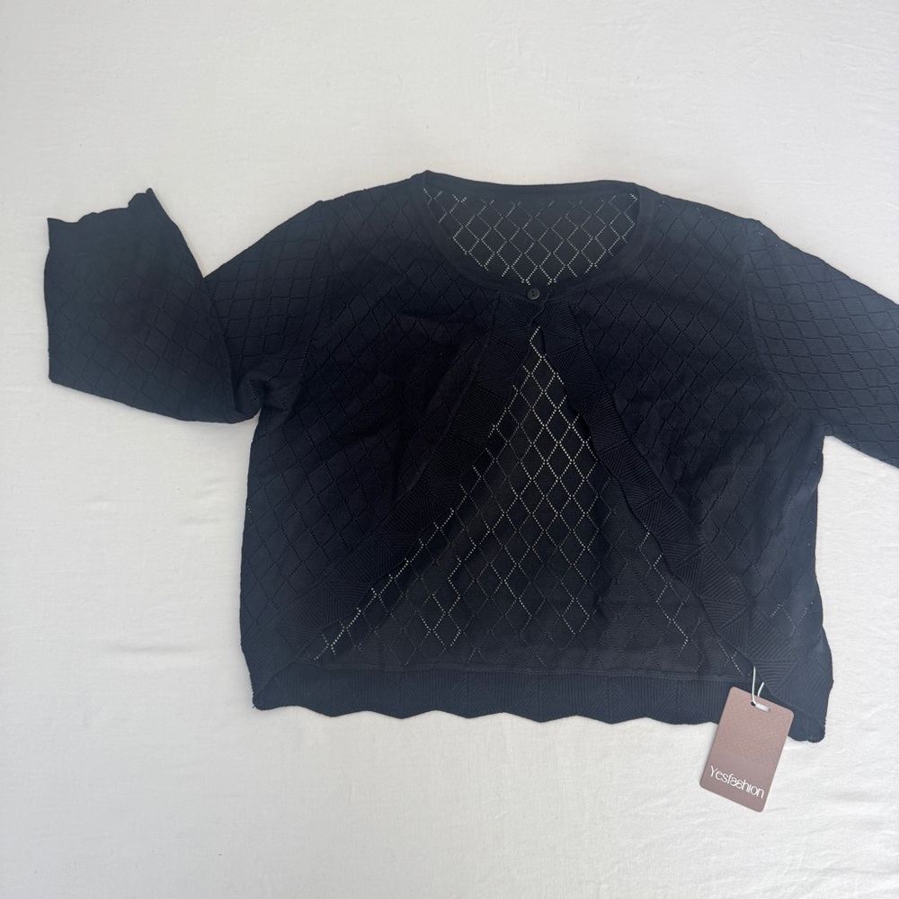 Black Diamond-Knit Cropped Cardigan